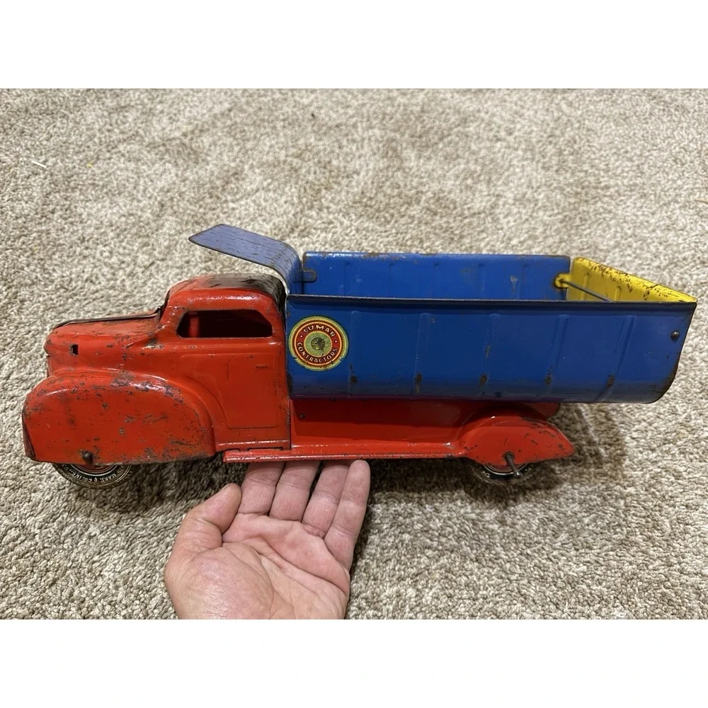 Vintage Lumar  Contractors Toy Dump truck Steel Its From The 1940s 1950s Era‎
